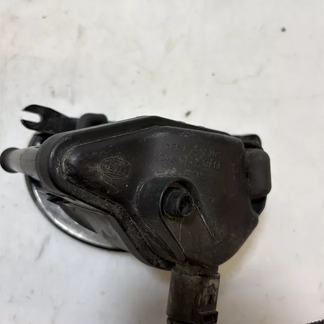 Proiettore fendinebbia destro