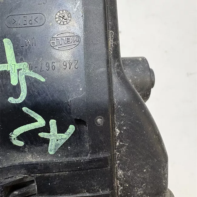 Proiettore fendinebbia sinistro