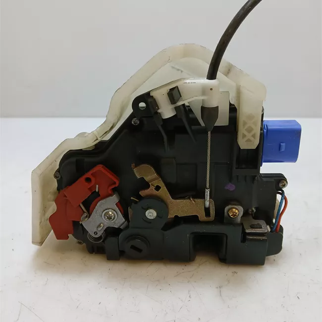 Serratura porta posteriore sinistra senza dispositivo SAFE