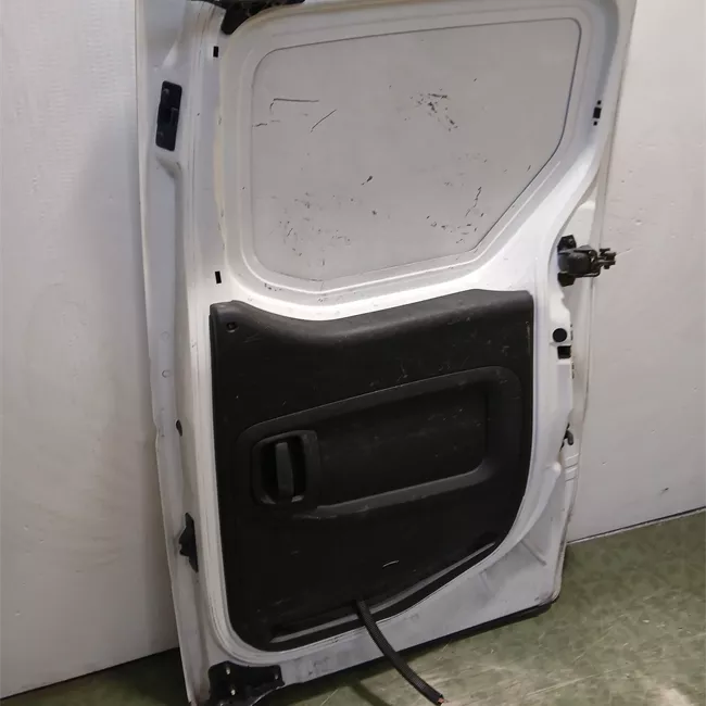 Porta posteriore destra