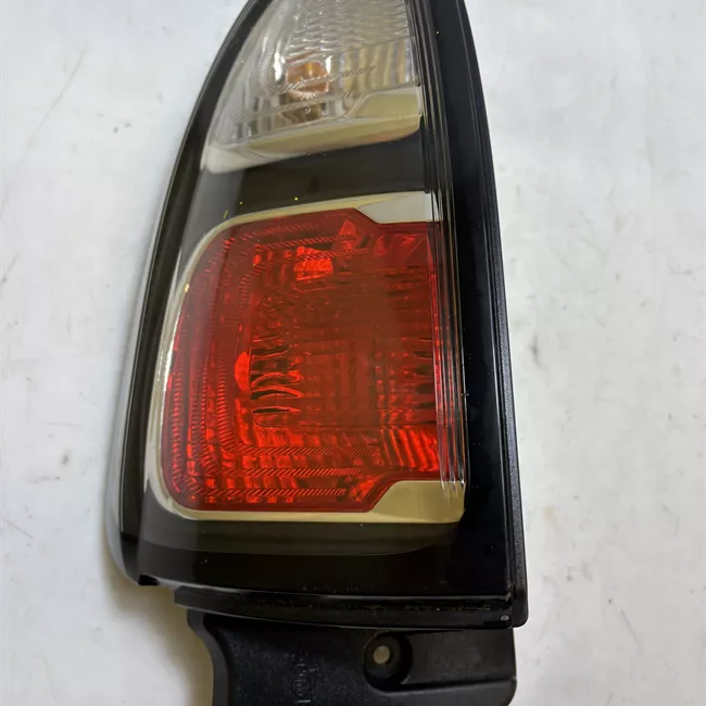 Fanale posteriore sinistro