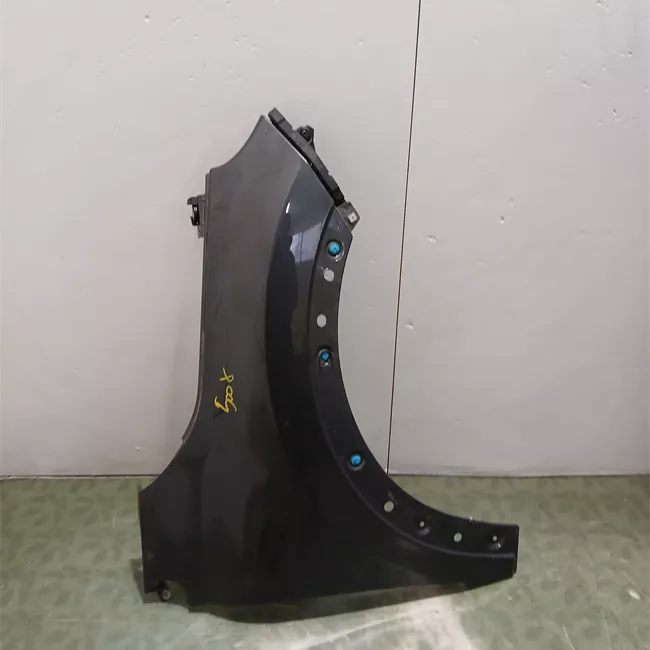 Parafango anteriore destro