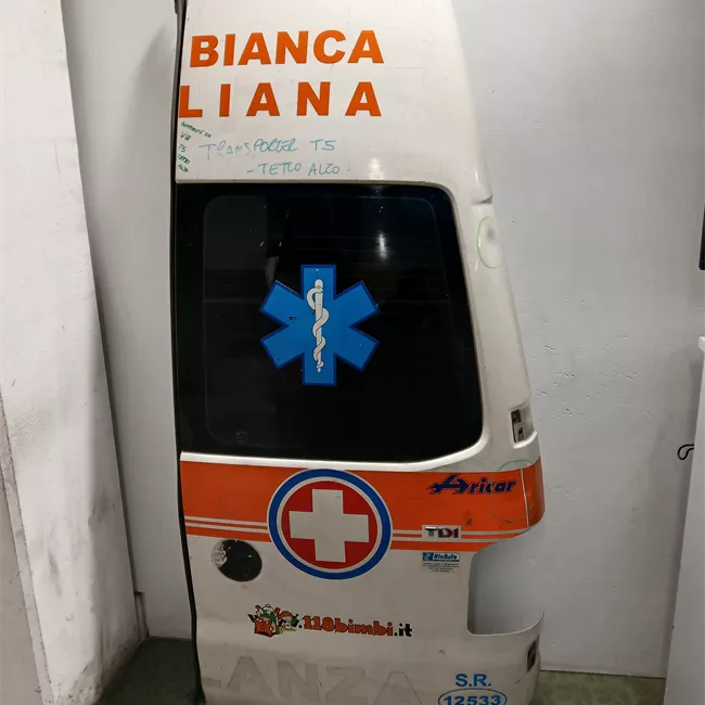 Porta carico posteriore a battente destra