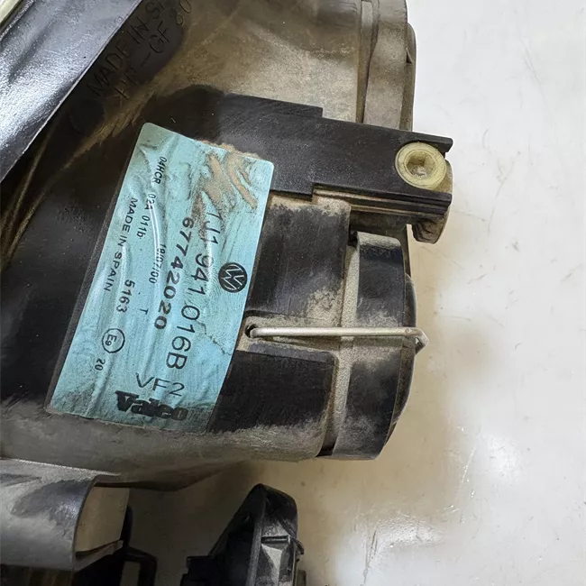 Proiettore destro Nero/cromo