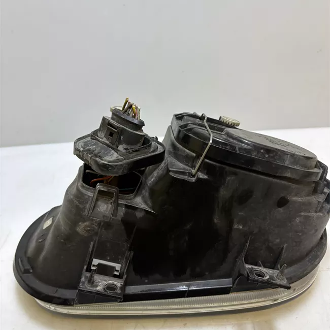 Proiettore destro Nero/cromo