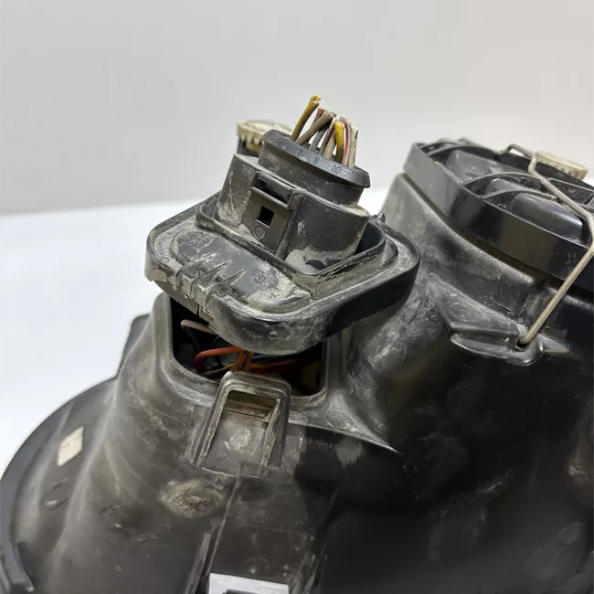 Proiettore destro Nero/cromo