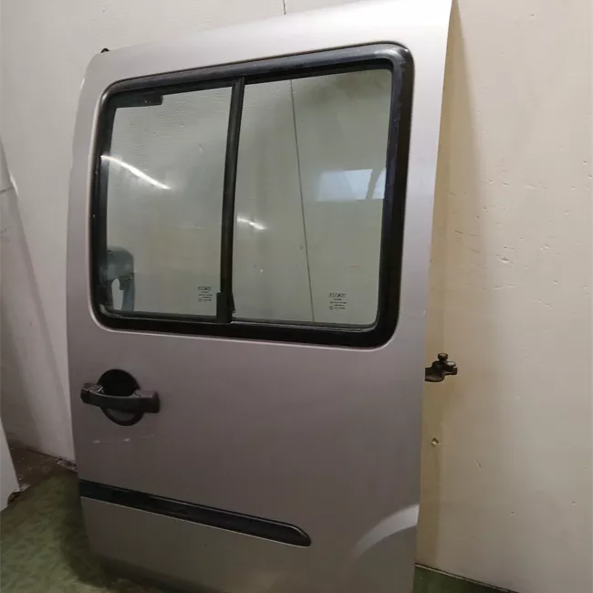 Porta posteriore sinistra