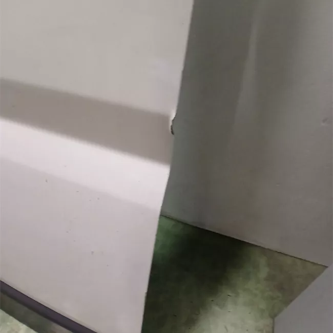 Porta carico posteriore a battente destra