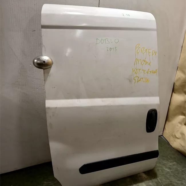 Porta posteriore destra