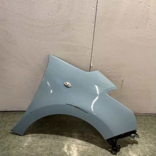 Parafango anteriore destro