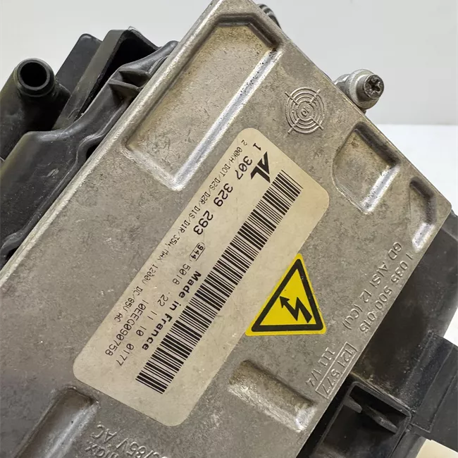 Proiettore destro Xeno