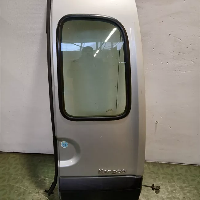 Porta carico posteriore a battente destra