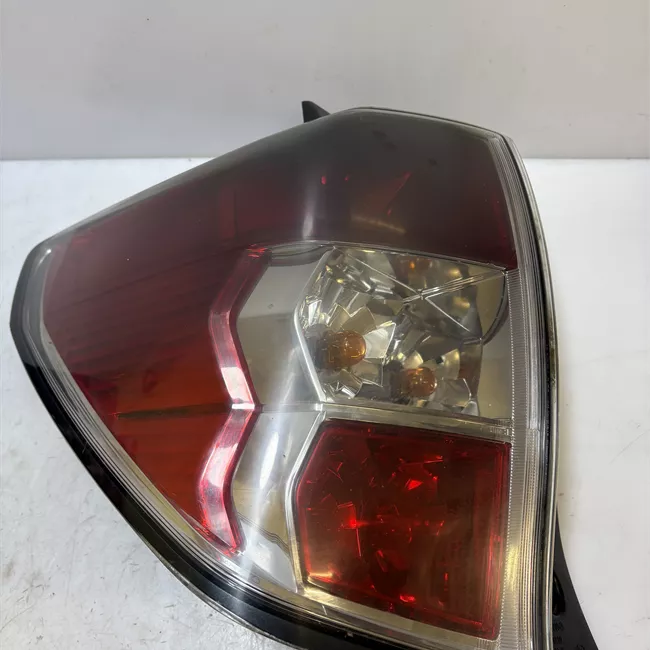 Fanale posteriore sinistro