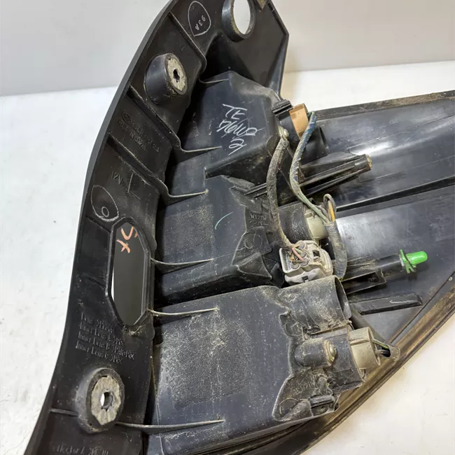 Fanale posteriore sinistro