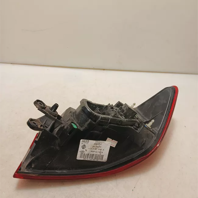 Fanale posteriore parte esterno sinistro