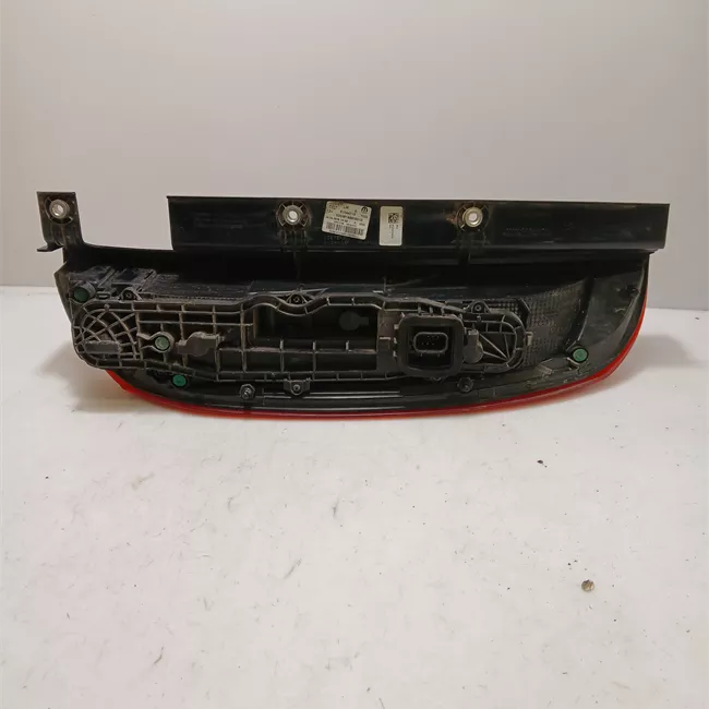 Fanale posteriore sinistro portello posteriore