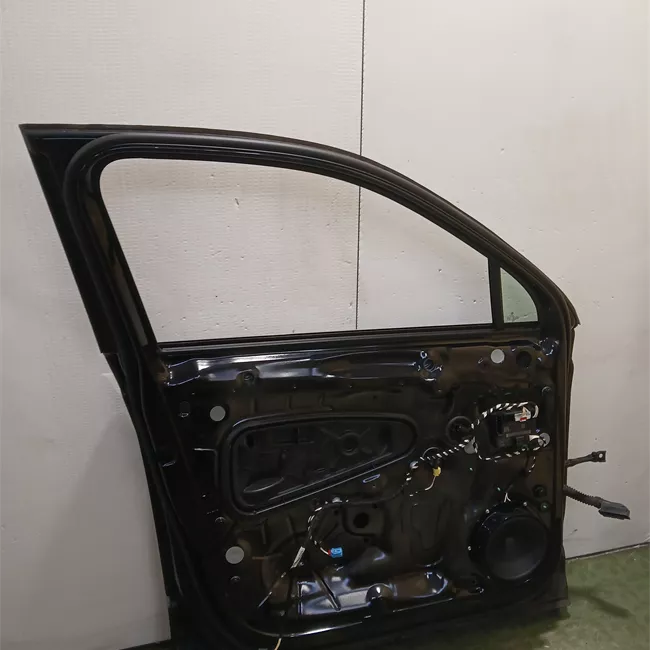 Porta anteriore sinistra