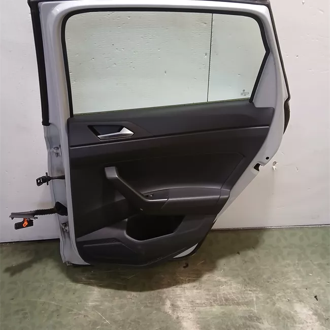 Porta posteriore destra con metà cerniere