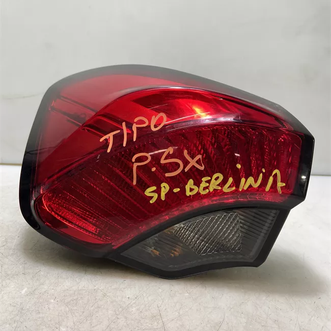 Fanale posteriore parte esterno sinistro