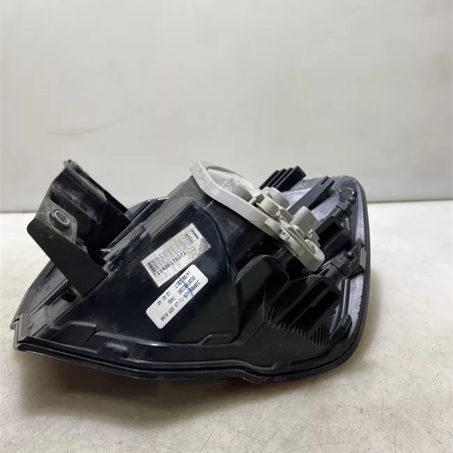 Fanale posteriore parte esterno sinistro