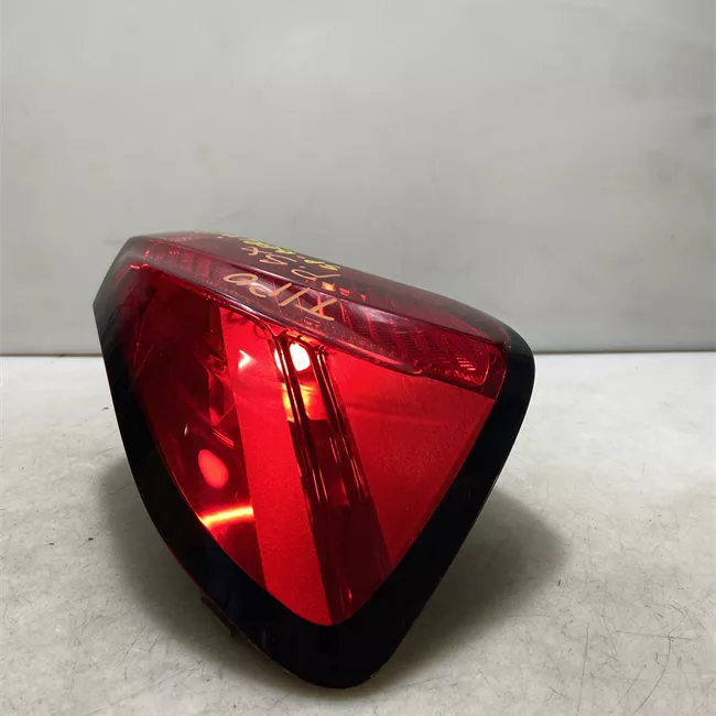 Fanale posteriore parte esterno sinistro