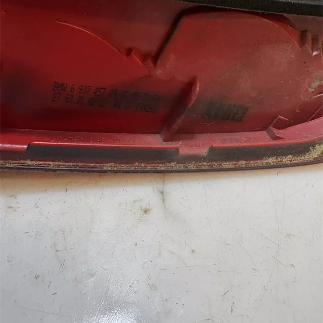 Fanale posteriore parte esterno sinistro