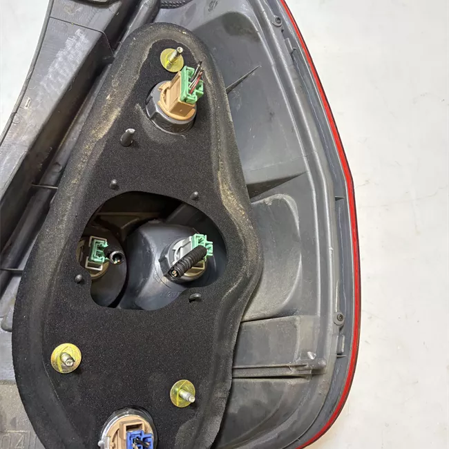 Fanale posteriore sinistro 2005>