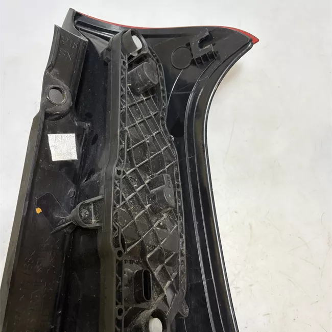 Fanale posteriore sinistro