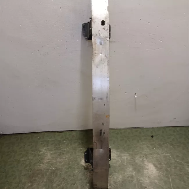 Traversa paraurti anteriore