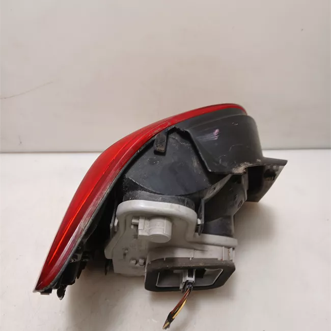 Fanale posteriore destro AL