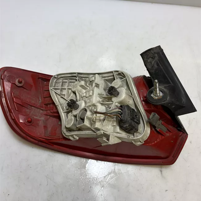 Fanale posteriore parte esterno destro