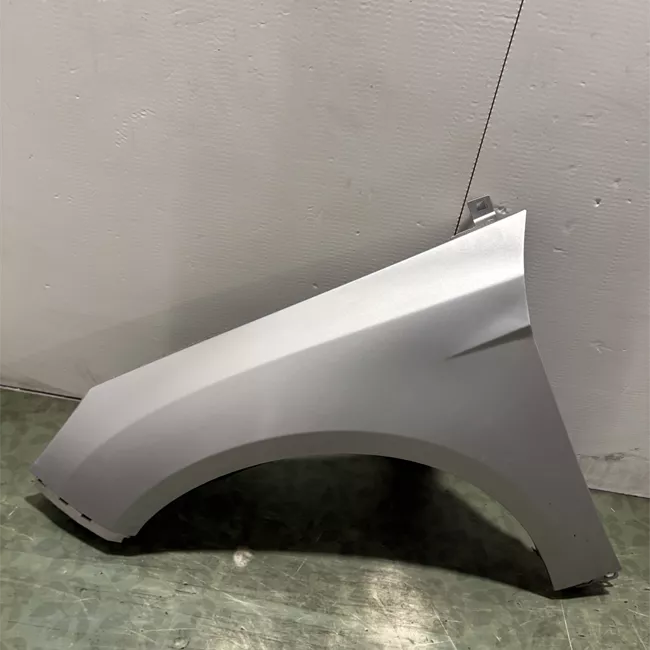 Parafango anteriore sinistro