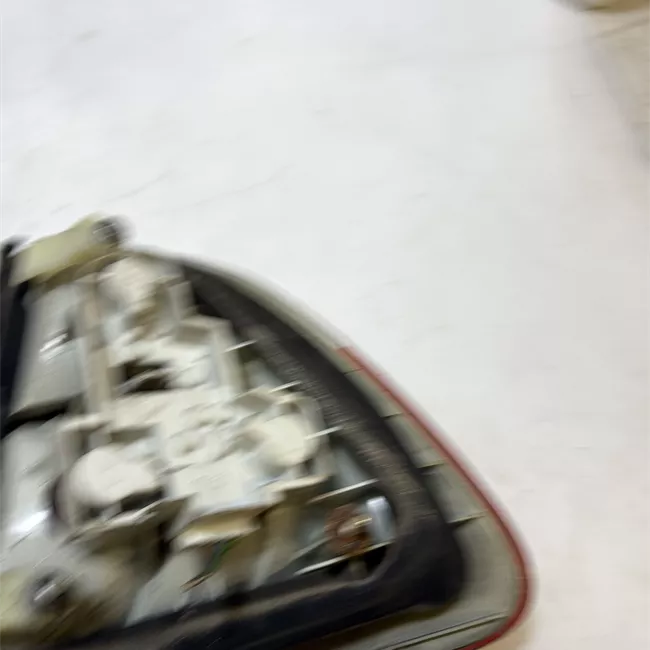 Fanale posteriore parte esterno sinistro Indicatori Direzione Bianchi