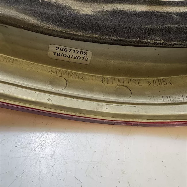 Fanale posteriore parte esterno sinistro Indicatori Direzione Bianchi