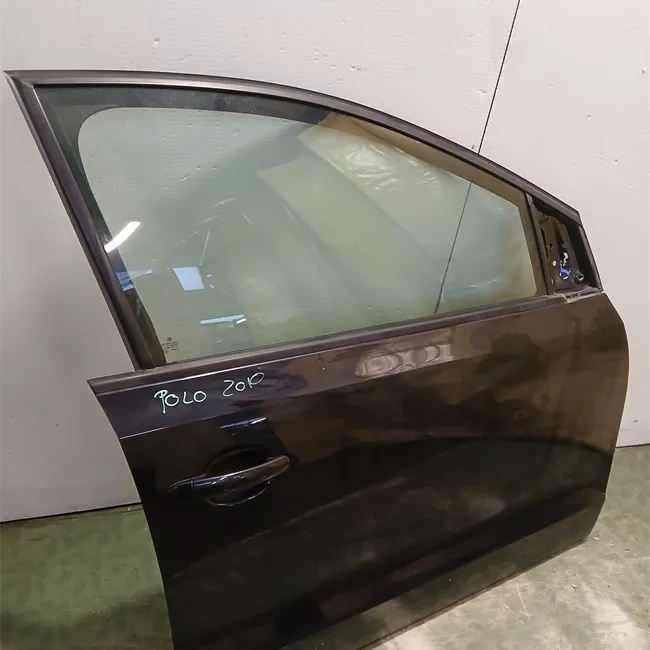 Porta anteriore destra