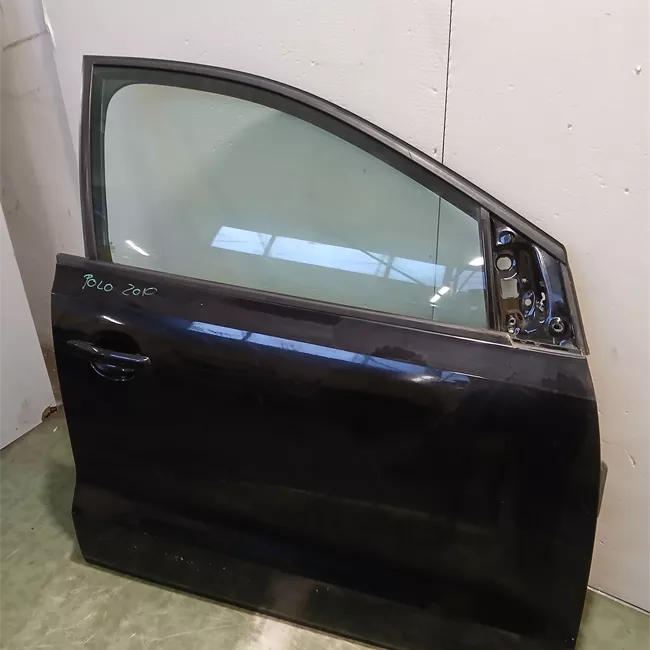 Porta anteriore destra