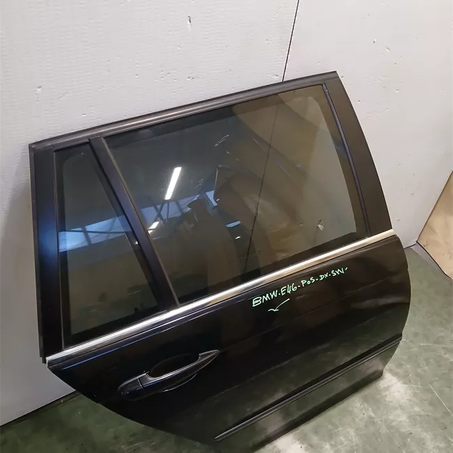 Porta posteriore destra