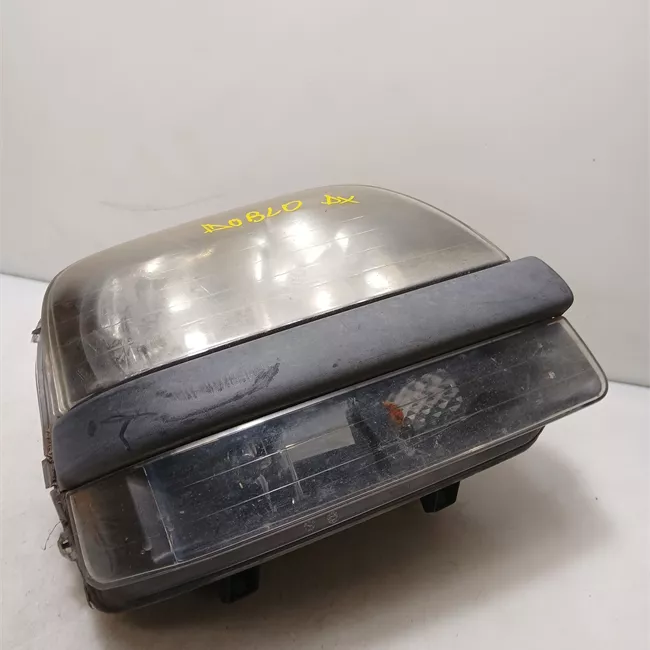 Proiettore destro con fendinebbia