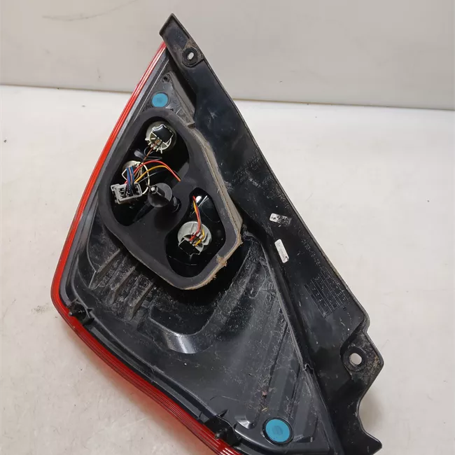 Fanale posteriore sinistro Livello 6