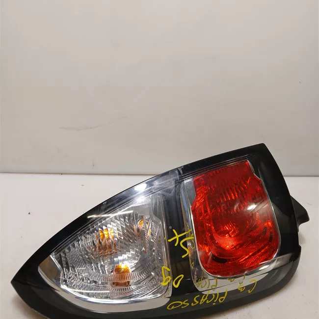 Fanale posteriore sinistro