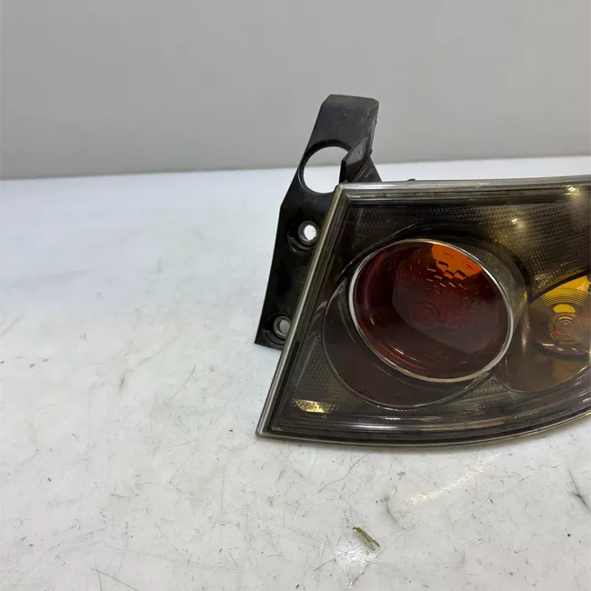 Fanale posteriore parte esterno destro