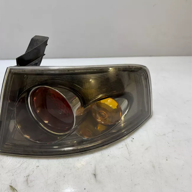 Fanale posteriore parte esterno destro