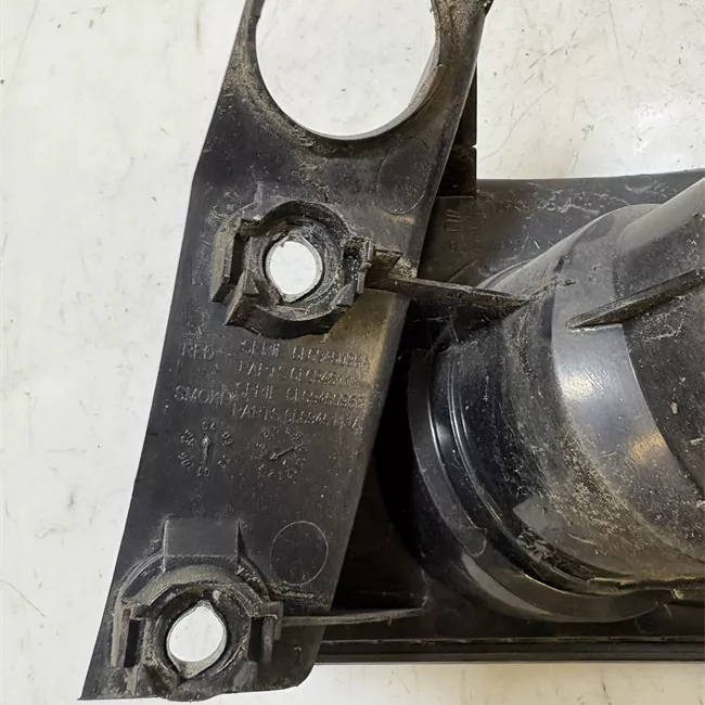 Fanale posteriore parte esterno sinistro