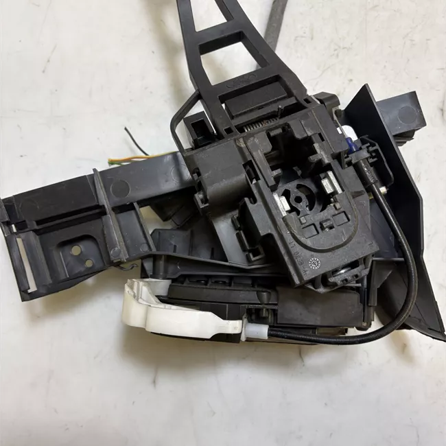 Serratura porta posteriore destra con bloccaggio elettrica