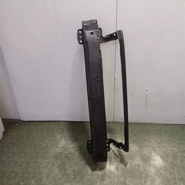 Traversa paraurti anteriore