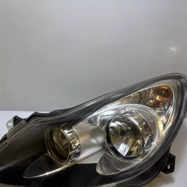 Proiettore sinistro Cromo