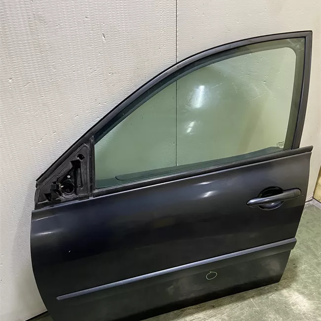 Porta anteriore sinistra