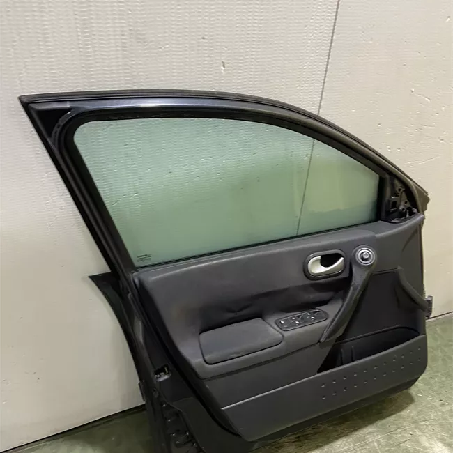 Porta anteriore sinistra