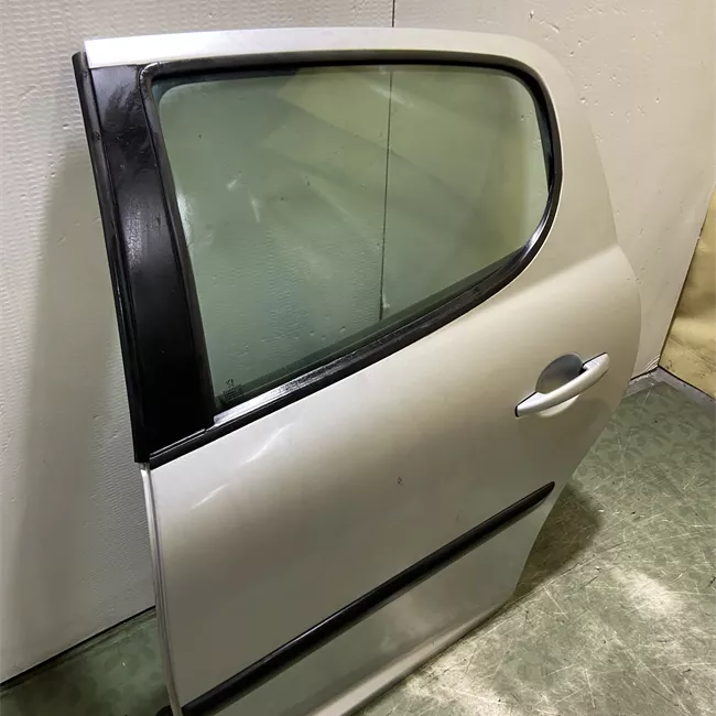 Porta posteriore sinistra