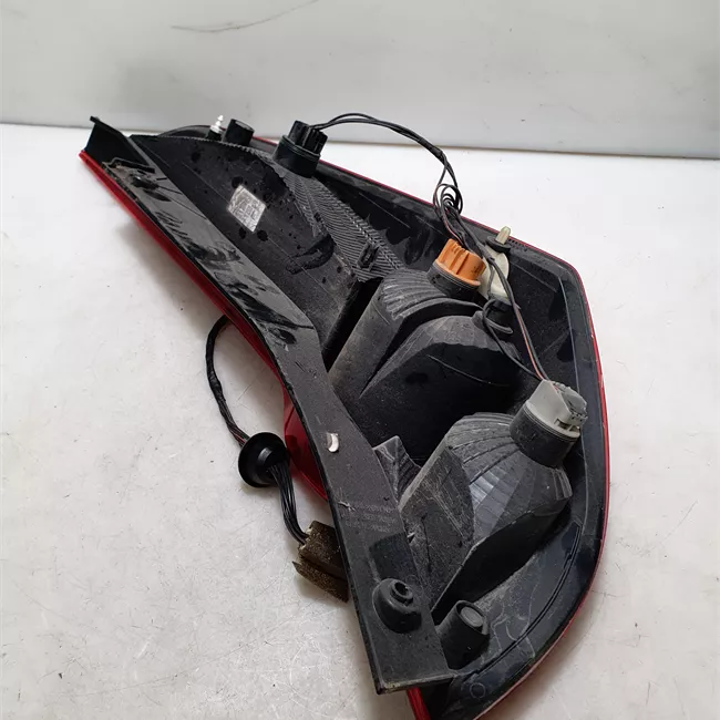 Fanale posteriore sinistro